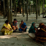 The women of the village gather together to discuss Hamida's daughters marriage.